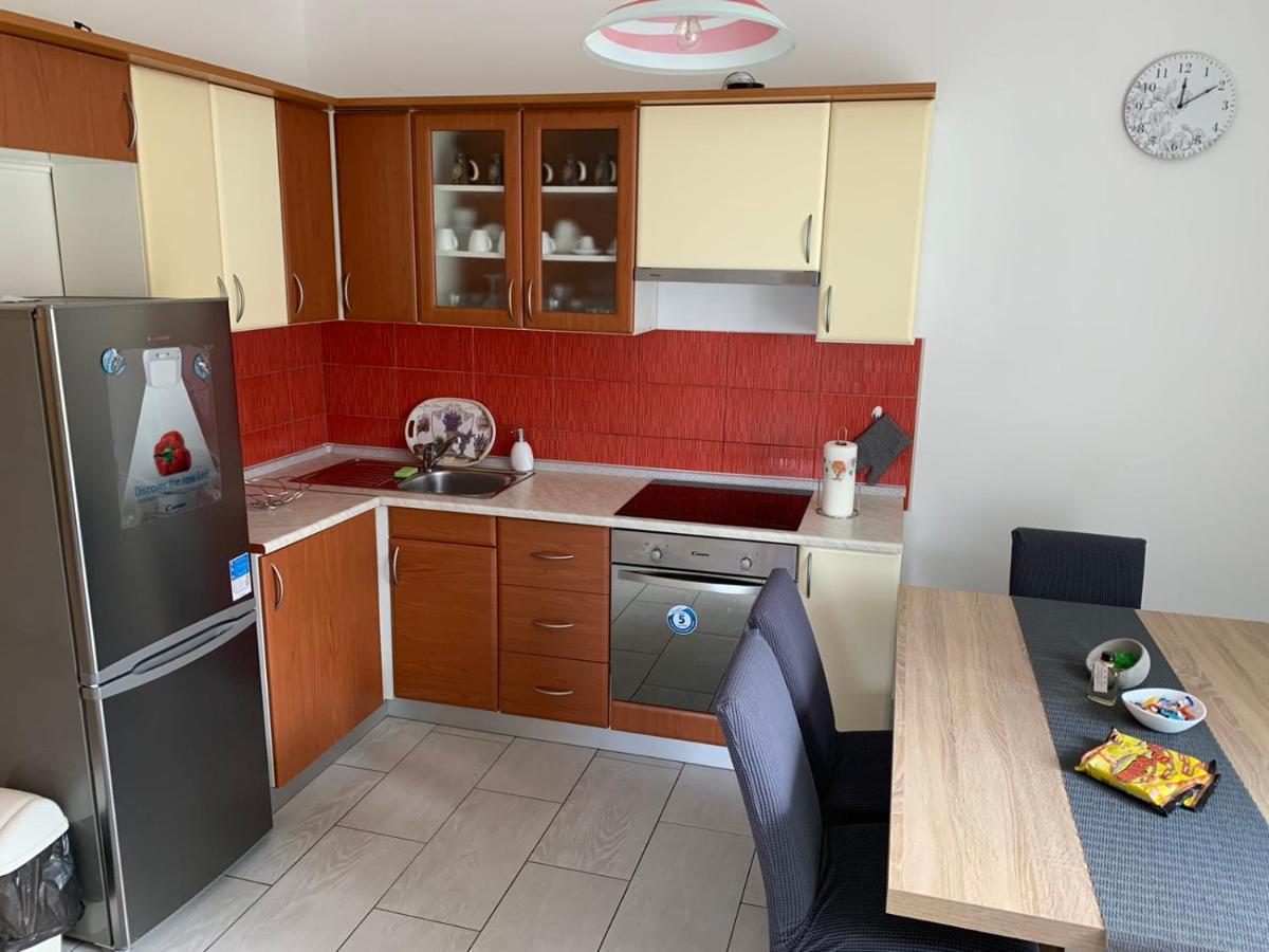 Apartmani Nada Klenovica Luaran gambar