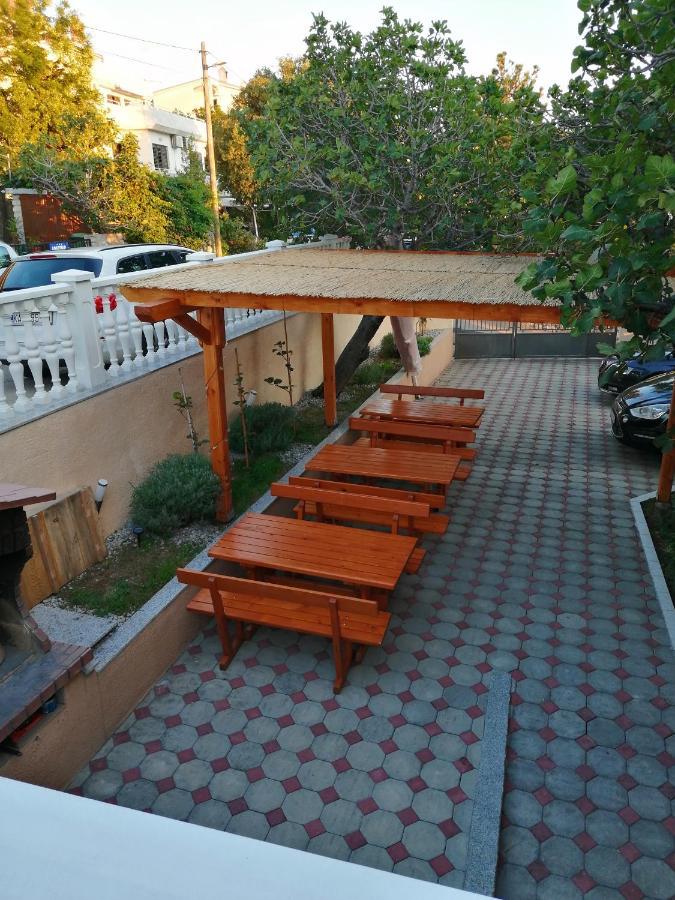 Apartmani Nada Klenovica Luaran gambar