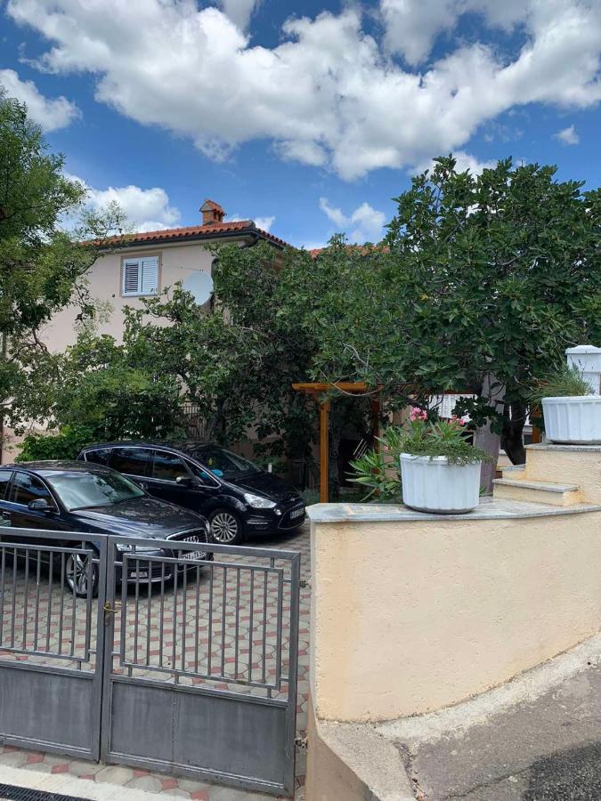 Apartmani Nada Klenovica Luaran gambar
