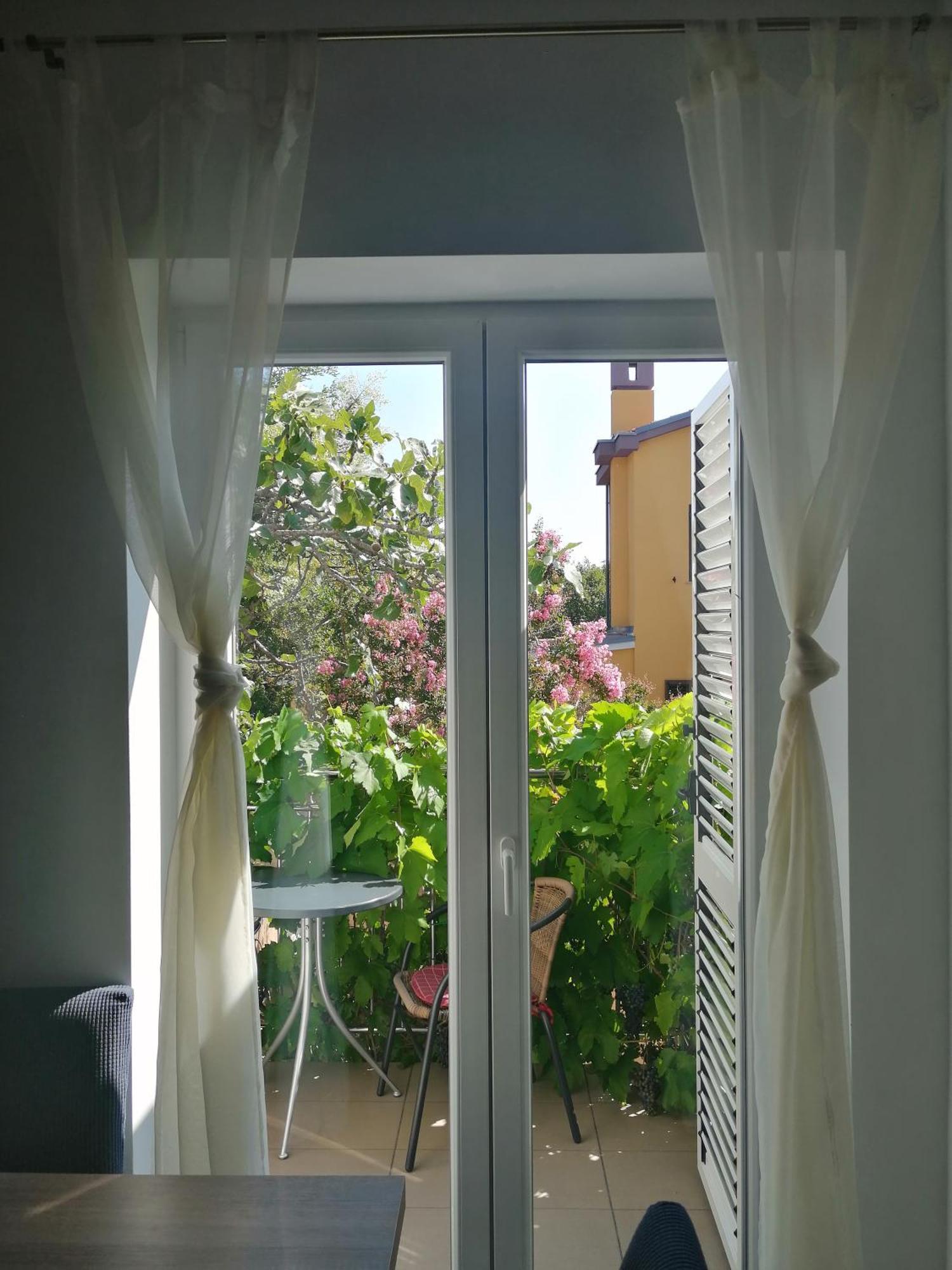 Apartmani Nada Klenovica Bilik gambar