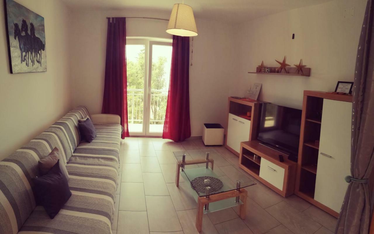 Apartmani Nada Klenovica Luaran gambar