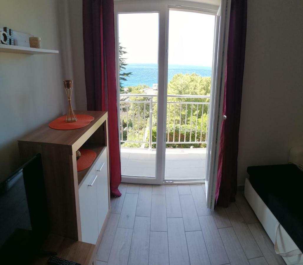 Apartmani Nada Klenovica Luaran gambar