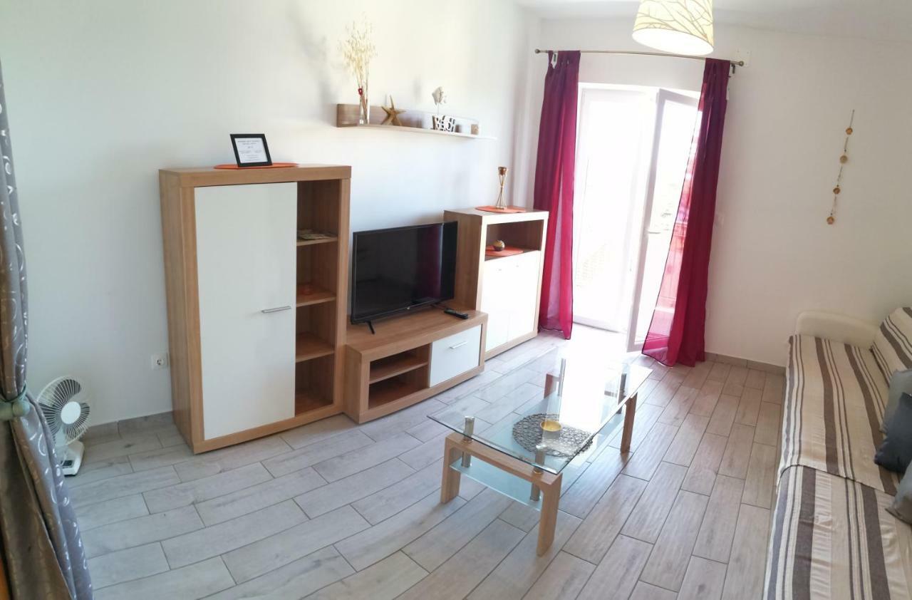 Apartmani Nada Klenovica Luaran gambar