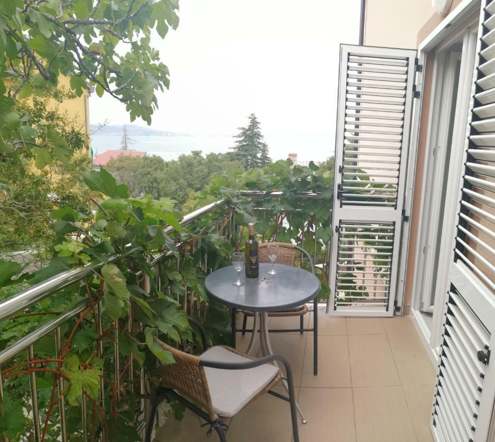 Apartmani Nada Klenovica Luaran gambar